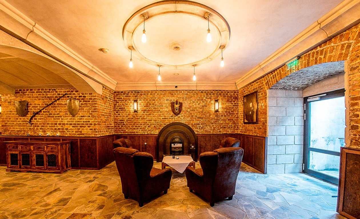 Romantischer Kurzurlaub: Schlosshotel inkl. Wellnessbereich (Hessen)