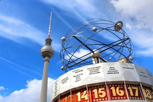 Weltzeituhr und Fernsehturm Berlin