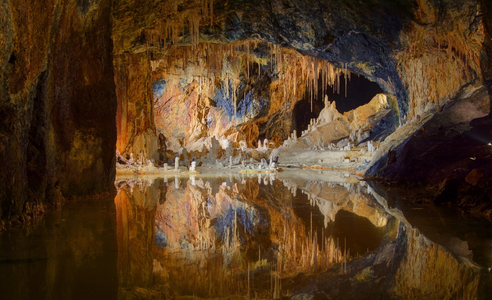Tropfsteinhöhle in Thüringen