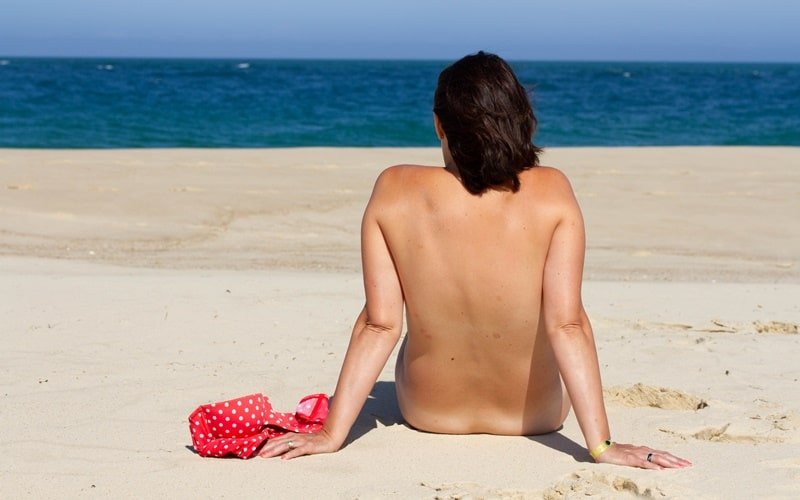 FKK Jungen Mädchen Gehen Nackt Am Strand Hier Wird Alles Gezeigt
