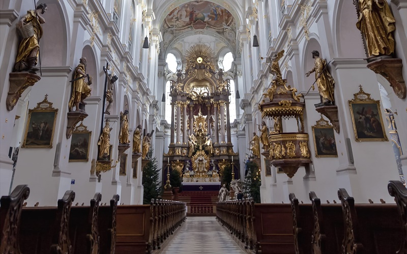 München Sehenswürdigkeiten Top 10 St. Peter innen