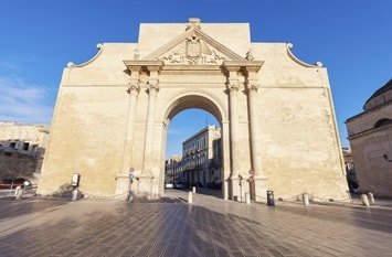 Italien Städte Lecce Porta Napoli