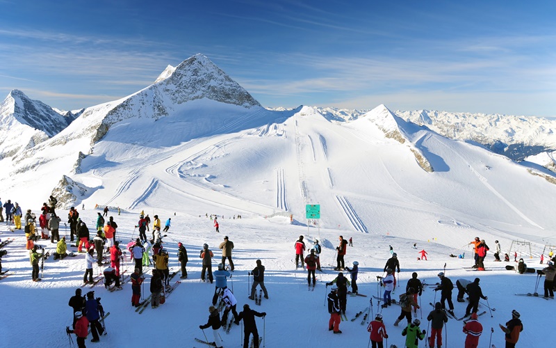 hintertuxer gletscher skifahren österreich