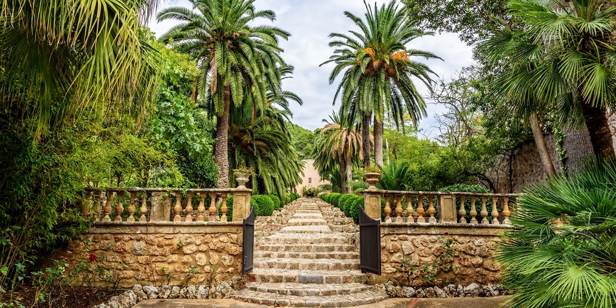 25+ elegant Bilder Botanischer Garten Mallorca / Suelovesnyc | Botanicactus Mallorca: Im Kaktus-Himmel - Dieser prachtvolle garten erscheint wie ein uralter, verwunschener ort.