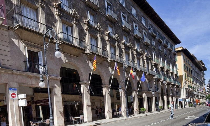Hotel Almundaina (1)