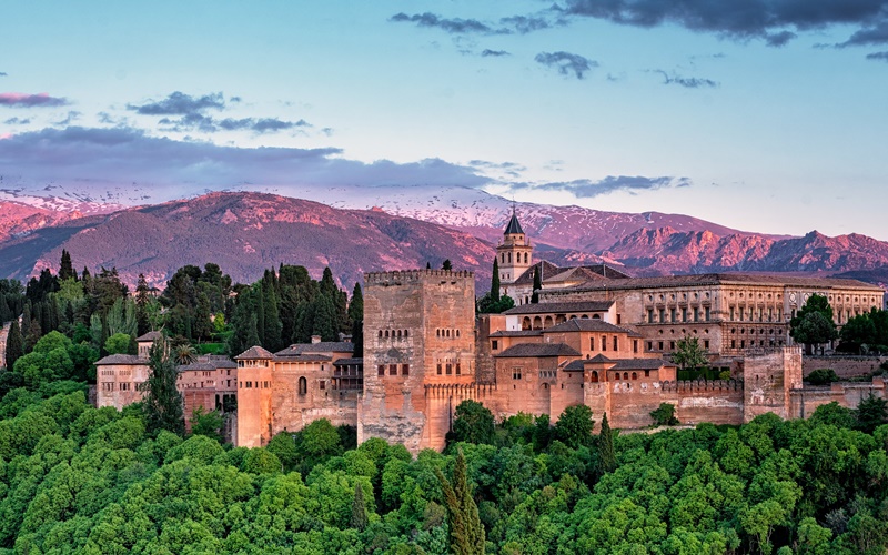 Alhambra andalusien